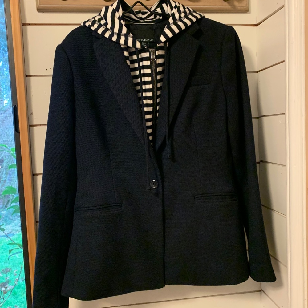 Jacket/Blazer - Picture 12 of 14